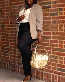 Bolsa de papel, modelo de talla grande: pantalones, blazer, moda, bolso: traje de talla grande  