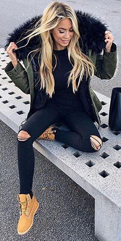 Black Jeans Outfit Ideas: #fall #outfits Army Jacket // Jeans ajustados destruidos // Camel Boots: Atuendo De Vaqueros,  Vaqueros ajustados,  Ideas de atuendos con jeans  
