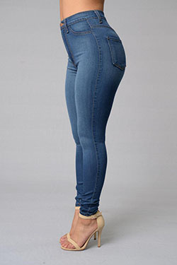 Atuendos para mujeres con curvas: ¡Me encantan estos jeans ajustados de cintura alta clásicos de Fashion Nova!: Vaqueros ajustados  
