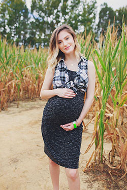 Las mejores ideas de ropa de maternidad: la bloguera de estilo de vida y moda Jessica Linn de Linn Style | Publicación de estilo de vida en P...: 