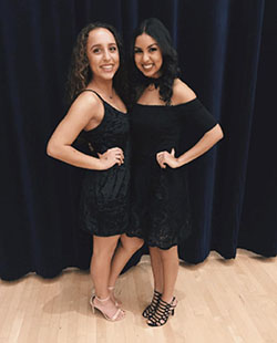 Chicas universitarias hermosas en vestido negro | Vestido de fiesta con hombros descubiertos para adolescentes | Vestidos de tendencia en 2022: 