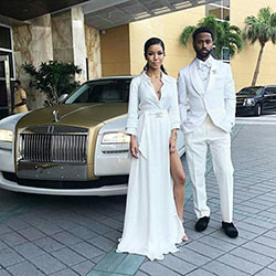 La pareja de hip hop, que ha estado junta desde 2010, se casó el martes 17 de octubre en el Hotel Four Seasons en Miami, FL.: 