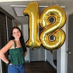 ¡Feliz 18 cumpleaños a mi hermosa primogénita! Este es sólo el comienzo. #bir...: Traje de fiesta de cumpleaños  