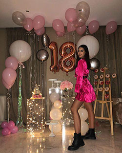 Niñas con sueños, convertíos en mujeres con visión.? #18thbirthday #dieciocho...: Traje de fiesta de cumpleaños  