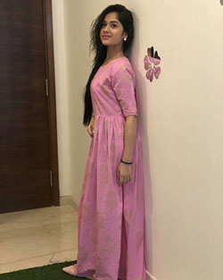 vestido jannat zubair: Jannat Zubair,  línea sharma,  avneet kaur,  Rithvik Arora,  Actriz de televisión caliente  