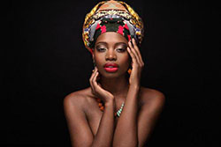Economía de África. Corbata para la cabeza de niña negra, accesorios de vestir: 