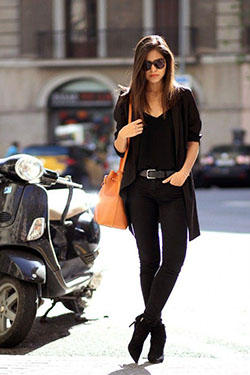 Tendencia de bolso cubo, jeans negros con top con cuello en V, conjunto de jeans ajustados: Jeans negros,  gabardina,  vaqueros para niñas  