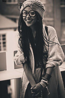 Color de cabello humano. Black Girl Box trenzas, cabello con textura afro: corte bob,  peinados africanos,  peinados negros,  Trenza francesa  