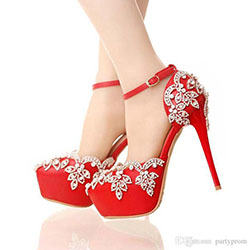Zapatos de tacón alto. Tacones rojos para boda con diamantes de imitación: tacones altos,  Zapato de tacón alto,  Zapato de salón,  Tacón de aguja,  gatito entero,  Zapato de vestir,  Ideas de tacón alto,  Las mejores ideas de tacones de aguja,  Zapato de punta abierta,  zapatos tacones,  Zapatos de Tacón,  Zapatos de boda,  Zapatos Rojo,  zapatos rojos,  Zapatos Negro  