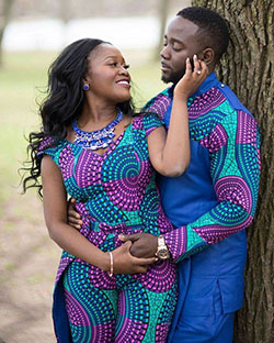 Trajes africanos a juego para parejas.: paño kente,  Trajes africanos a juego  