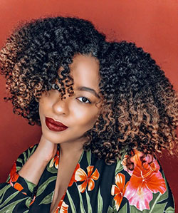 Cabello con textura afro, Tintes de cabello: Cabello con textura afro,  Pelo largo,  Ideas para teñir el cabello,  rizo jheri,  Pelo castaño,  peinados africanos  