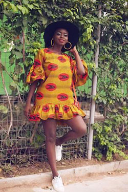 Prenda base, vestido floral: prenda base,  Trajes Africanos Tradicionales  