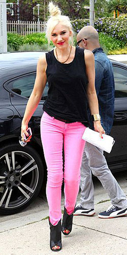 Traje de jeans rosa para la primavera: Pantalones ajustados,  Gwen Stefani,  vaqueros rosas  