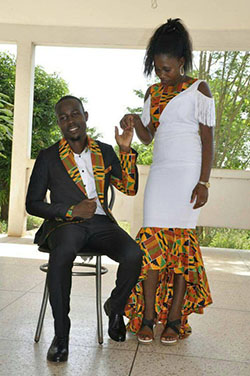 Ropa formal, Vestido de novia: Vestido de novia,  paño kente,  Trajes africanos a juego  