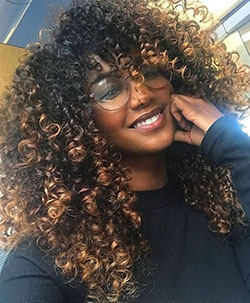Cabello con textura afro, corte Pixie: Peluca de encaje,  Cabello con textura afro,  peinados africanos,  corte pixie  
