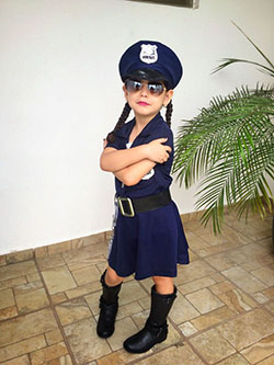 Ideas lindas del traje de policía de la niña: disfraz de Halloween,  Atuendos para el día de los ayudantes  
