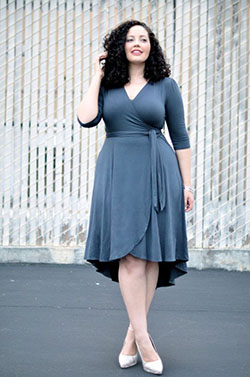 Ideas para ver vestido cruzado curvy, Little black dress: traje de talla grande,  Vestido ajustado,  Vestidos cruzados  