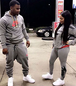 Matching nike couple outfits, Couple costume: disfraz de pareja,  nike cortez,  Conjuntos de Nike a juego  
