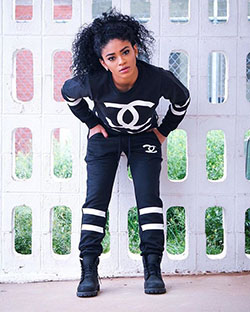 Urban Swag Outfit para niñas inspirado en el hip-hop: Atuendos Con Botín Negro,  Bestia Jahi  