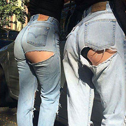 Debajo de las ideas de jeans rasgados a tope: Pantalones rasgados,  Pantalones ajustados,  Moda vaquera  