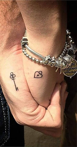 Los diseñadores eligen tatuaje amor pareja, Relación íntima: 