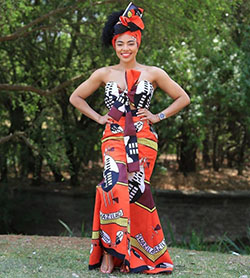 Estilo característico de la vestimenta tradicional swati, Amanda Du-Pont: Vestidos Shweshwe,  traje folklórico  