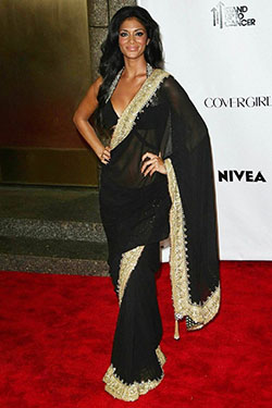 Nicole Scherzinger en sari negro caliente: kim kardashian,  Selena Gomez,  Sari estilo Lehenga,  celebridades de hollywood en sari,  Angelina Jolie,  chicas calientes en sari  