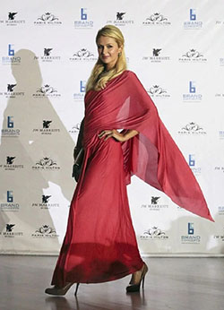 paris hilton en rosa sari: celebridades de hollywood en sari,  Amitabh Bachchan,  chicas calientes en sari  