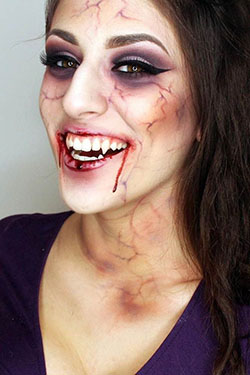 Ideas de maquillaje de vampiro sexy: disfraz de Halloween,  Maquilladora,  Delineador de ojos,  Ideas de maquillaje de Halloween  