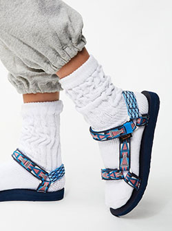 Gran opción para zapatos, calcetines y sandalias al aire libre.: Birkenstock  