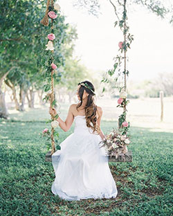 Great ideas for teens bridal swing, Fotografía de bodas: Vestido de novia,  Fotografía de boda,  Recepción de la boda  