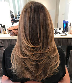 Corte de pelo para cabello largo, Cabello en capas: Pelo largo,  El pelo en capas,  Ideas de peinado,  Estilista de Vestuario  