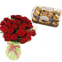 30 Rosas Rojas Con Rocher: 