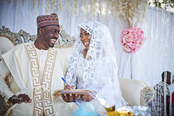 Vestidos nigerianos para novias nigerianas, Recepción de bodas y Vestido de novia: camarones asos,  Recepción de la boda,  vestidos nigerianos  