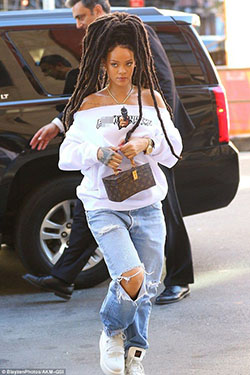 Rihanna le teme al estilo callejero, Moda callejera: Semana de la Moda,  Nueva York,  Estilo callejero,  estilo rihanna  