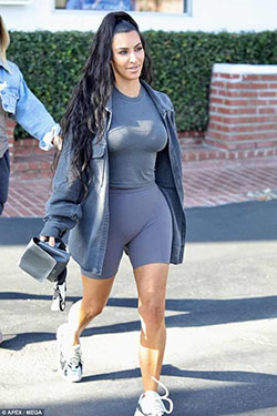 Descubre más sobre yeezy kim kardashian: trajes de verano,  kim kardashian,  Kanye West,  adidas yeezy,  vestido adidas  