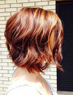 Peinado en capas mujer rojo: corte bob,  Ideas para teñir el cabello,  Cabello corto,  El pelo en capas,  Resaltado del cabello,  cabello rojo  