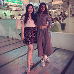 lindo sakshi pradhan con un amigo: Chicas hermosas,  Modelos calientes de Instagram  