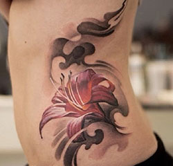 Fotos poderosas para tatuaje de lirio, Artista del tatuaje: Tatuador,  Pintura de acuarela,  Ideas de tatuajes  