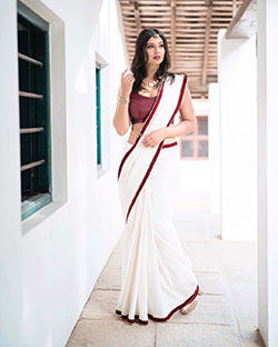 Hermosa y elegante modelo de moda, Moda en India: vestidos de coctel,  Sesión de fotos,  Modelos calientes de Instagram  