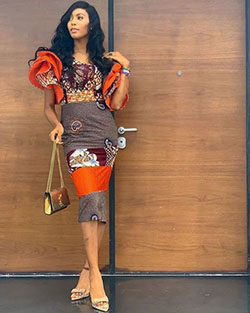 Hermosa y encantadora modelo de moda, estampados de cera africana.: Fotografía de moda,  vestidos africanos,  camarones asos,  Atuendos Ankara  