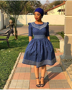Ideas de atuendos de moda para mujeres, vestidos shweshwe 2019, estampados de cera africanos: Vestido de novia,  vestidos africanos,  Atuendos De Seshoeshoe  