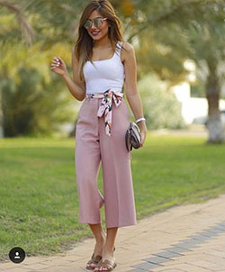 Trucos de moda irresistibles para los culottes rosas de zara, Crop top: Atuendo De Pantalones Cortos  