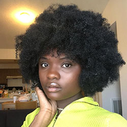 Adolescente de ébano caliente, rizo jheri, coloración del cabello: Ideas para teñir el cabello,  rizo jheri,  pelo negro,  Adolescentes calientes de Instagram  