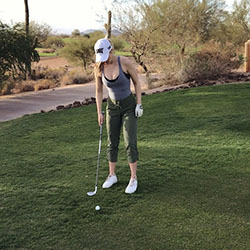 Paige Spiranac Instagram, Pitch and putt, The First Tee: golfista profesional  