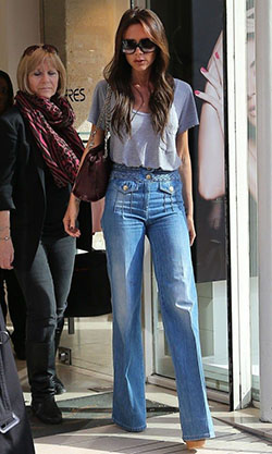 Looks casuales de Victoria Beckham, Victoria Beckham: Vaqueros anchos,  Informal de negocios,  Victoria Beckham,  David Beckham,  Jeans con corte de bota  