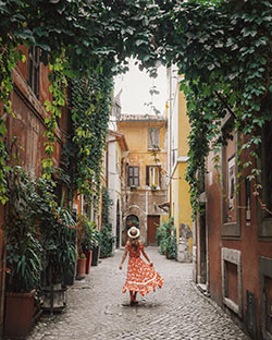 Grandes ideas de atuendos para 2019 italia instagram, Hotel Bed Roma: Trajes de viaje  