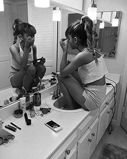 mac miller instagram ariana grande: Ariana Grande,  Mac Miller,  Cosméticos MAC,  Los atuendos de Ariana Grande  