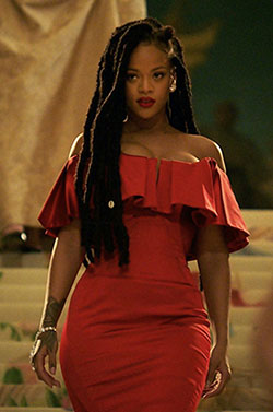 Fotos calientes y picantes de Rihanna: con gala,  Belleza Fenty,  Trajes de malo,  Fotos calientes de Rihanna  