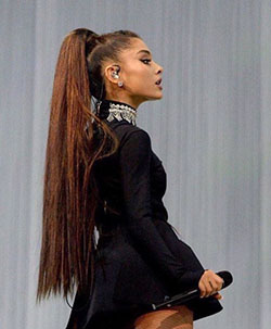 Ideas de cola de caballo de Ariana Grande: Ariana Grande,  Los atuendos de Ariana Grande  